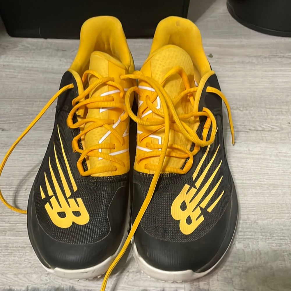 New balance shoes